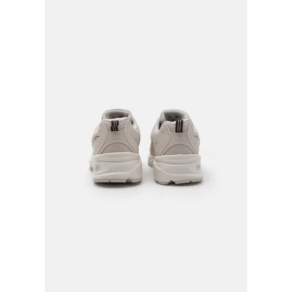 NEW BALANCE SNEAKERS 530B-PE26