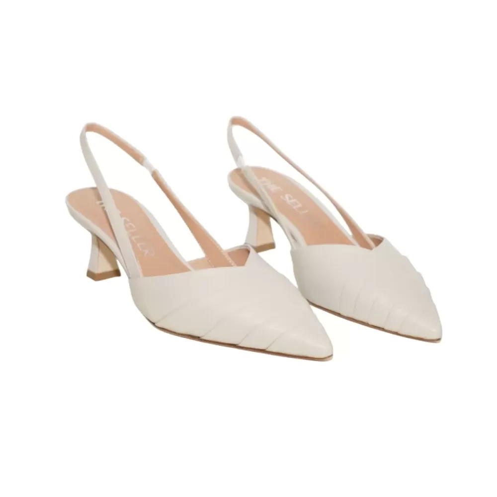 THE SELLER Chanel nappa CE411A-PE26