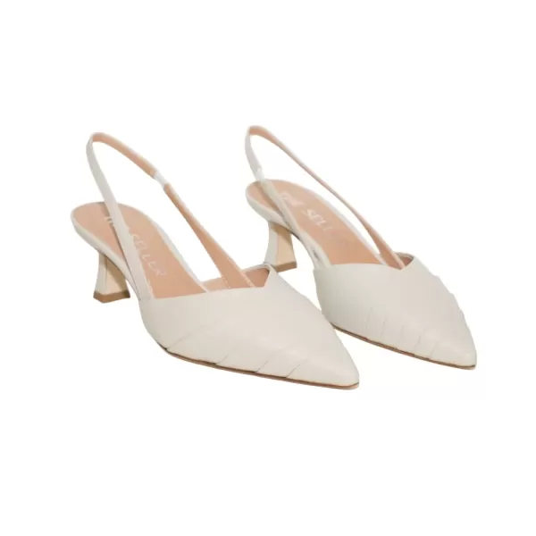 THE SELLER Chanel nappa CE411A-PE26