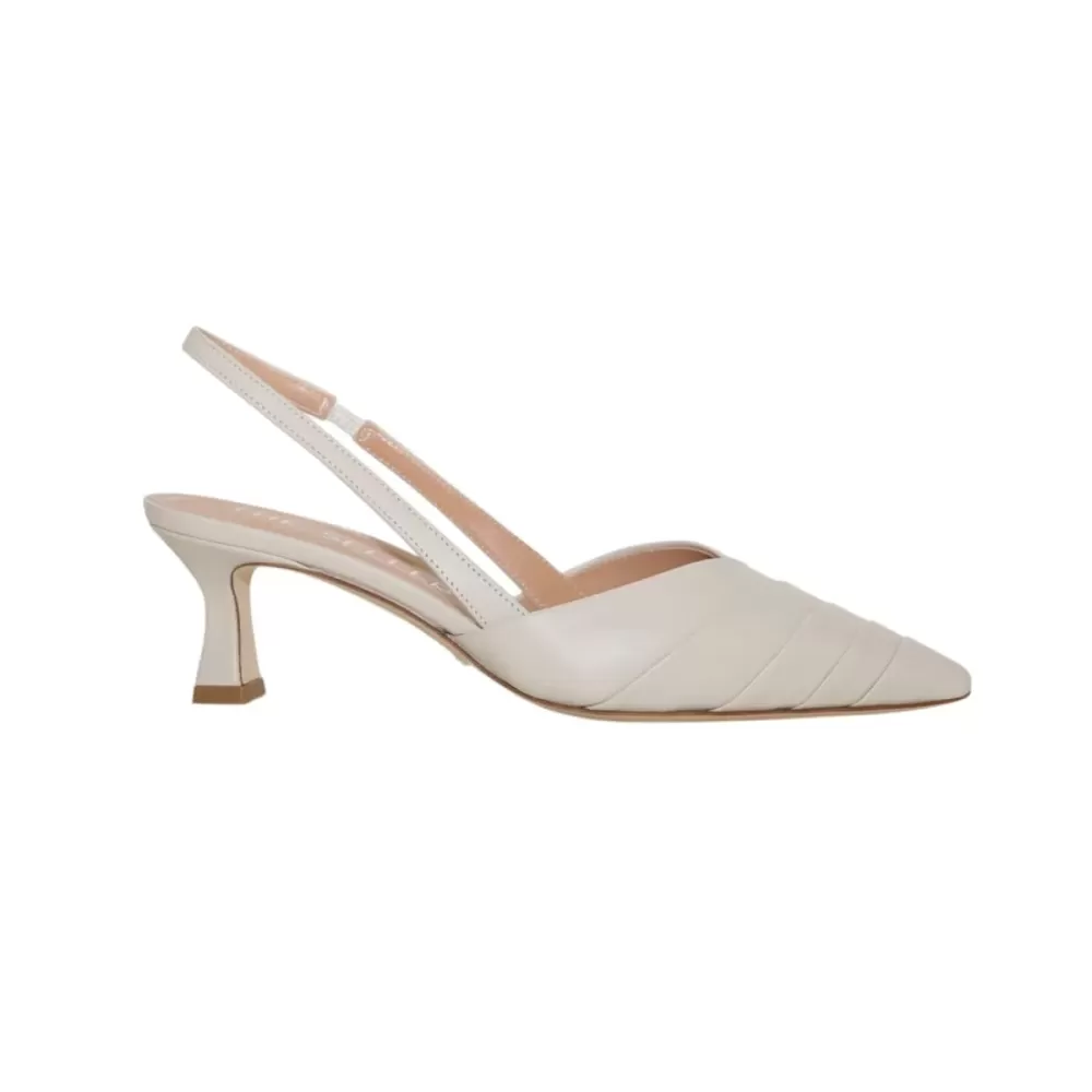 THE SELLER Chanel nappa CE411A-PE26